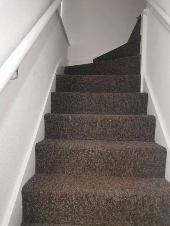 Ella'S Place Otel Luton  Dış mekan fotoğraf